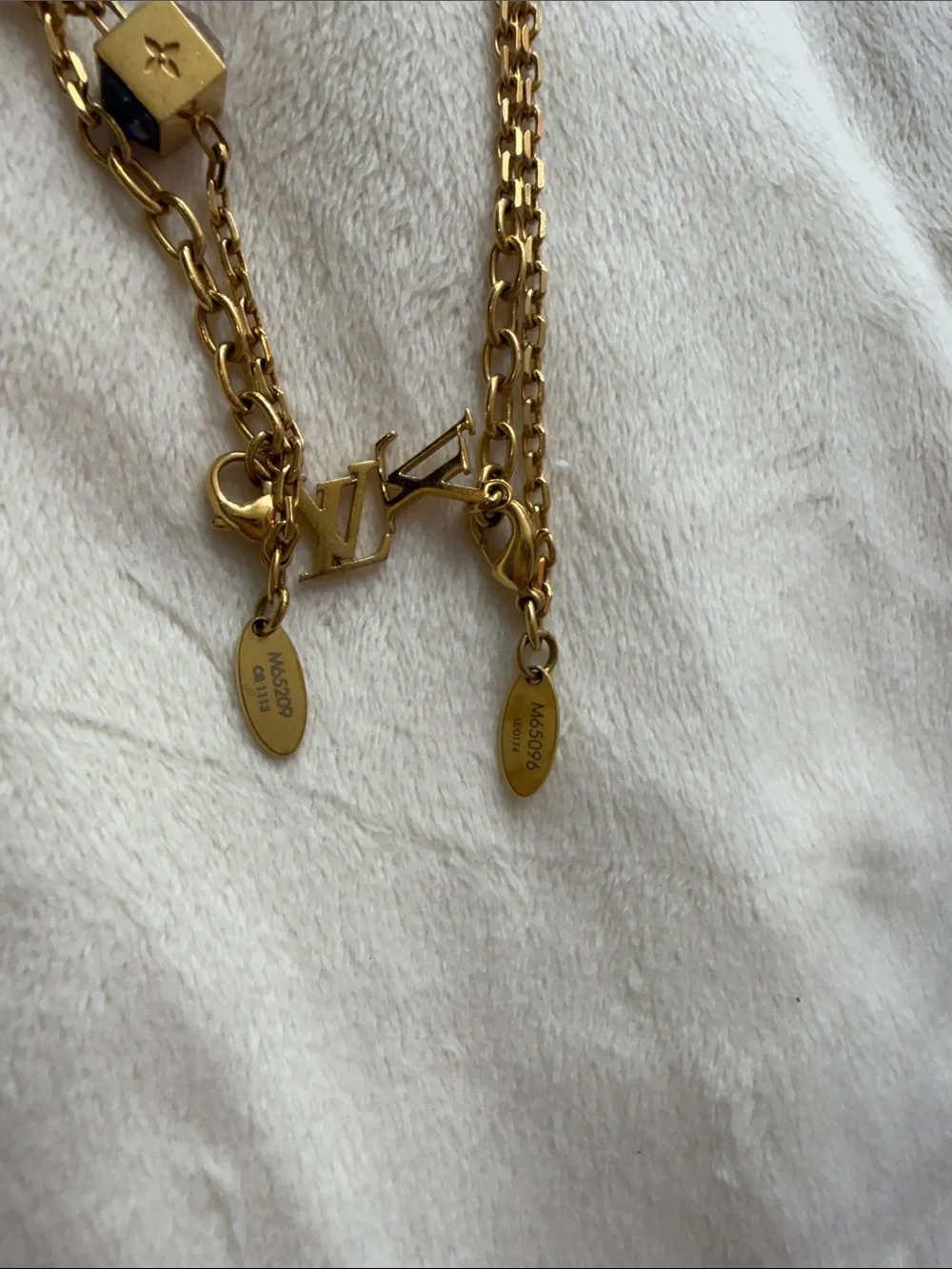 Louis Vuitton Collier Gamble Necklace and Bracelet Set with Crystal Cube Charms